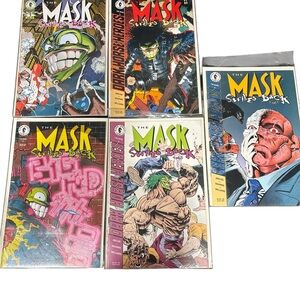 The Mask Strikes Back Comic Book Set